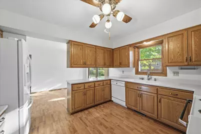 923 W Whitefish Rd, Port Washington, WI 53074 - Photo 11
