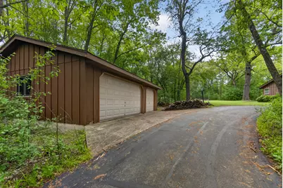 W284S3590  Grouse Ct, Genesee, WI 53189 - Photo 5