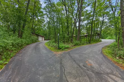 W284S3590  Grouse Ct, Genesee, WI 53189 - Photo 3