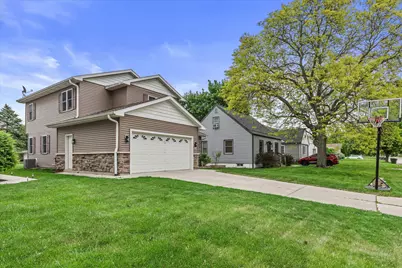 1126 S 121st St, West Allis, WI 53214 - Photo 35