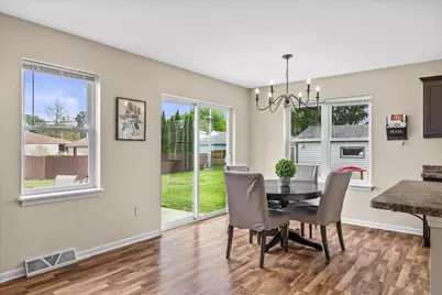 1126 S 121st St, West Allis, WI 53214 - Photo 11