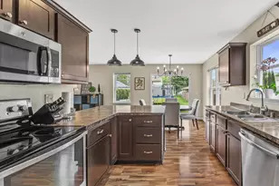 1126 S 121st St, West Allis, WI 53214 - Photo 13