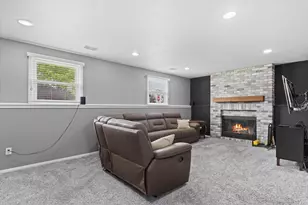 1128 Lake Park Dr, Pewaukee, WI 53072 - Photo 25