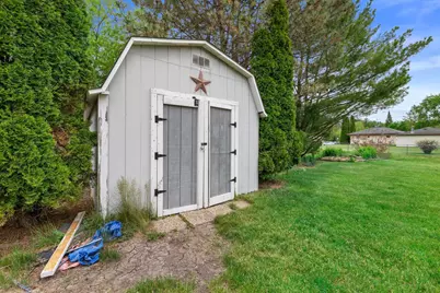 S78W18206  Lions Park Dr, Muskego, WI 53150 - Photo 7