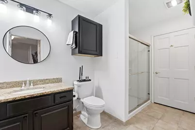 W240N2160  Dorchester Dr #11B, Pewaukee, WI 53072 - Photo 13