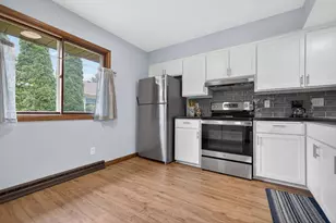 508 Whitegate Dr, Saukville, WI 53080 - Photo 9
