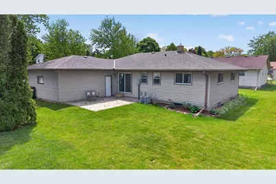 508  Whitegate Dr, Saukville, WI 53080 - Photo 27