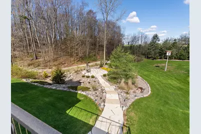 4818  Maplecrest Ridge Rd, Franklin, WI 54247 - Photo 19