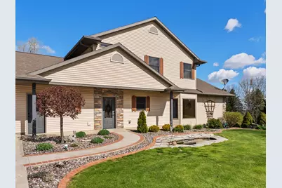4818  Maplecrest Ridge Rd, Franklin, WI 54247 - Photo 3