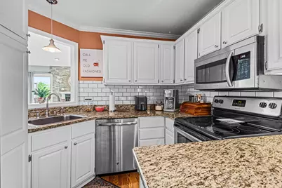 355  Havenwood Dr #8, Lake Geneva, WI 53147 - Photo 11