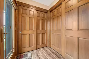 7571 W Tuckaway Pines Cir, Franklin, WI 53132 - Photo 17