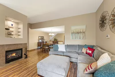 7571 W Tuckaway Pines Cir, Franklin, WI 53132 - Photo 7