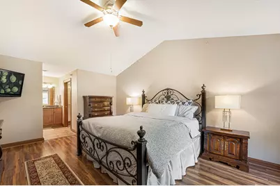 7571 W Tuckaway Pines Cir, Franklin, WI 53132 - Photo 19