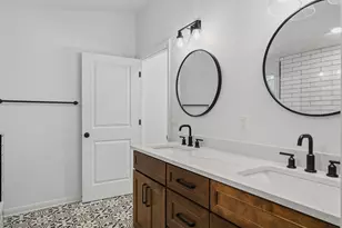 860 Trails End Dr, Fontana, WI 53125 - Photo 27