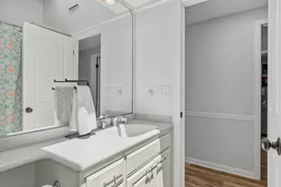 860 Trails End Dr, Fontana, WI 53125 - Photo 43
