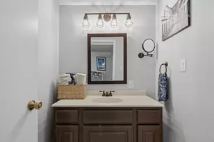 860 Trails End Dr, Fontana, WI 53125 - Photo 51
