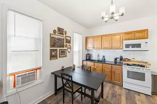 1431 S 72nd St, West Allis, WI 53214 - Photo 7