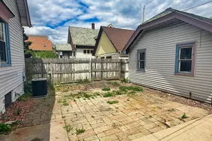 2236 S 35th St, Milwaukee, WI 53215 - Photo 9