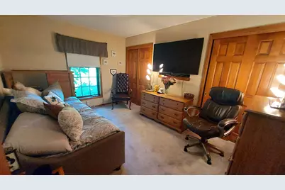 8404 S 68th St, Franklin, WI 53132 - Photo 29