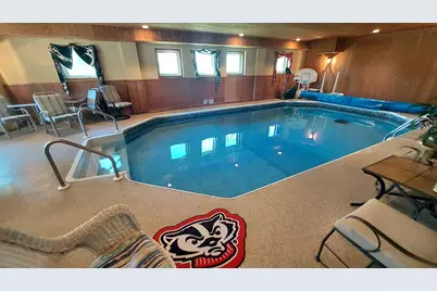 8404 S 68th St, Franklin, WI 53132 - Photo 37