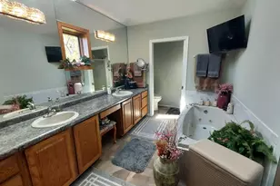 8404 S 68th St, Franklin, WI 53132 - Photo 27