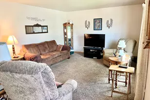 721 Menasha St, Reedsville, WI 54230 - Photo 3
