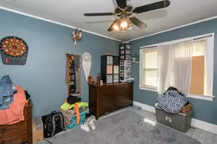 6221 W Lloyd St, Wauwatosa, WI 53213 - Photo 13