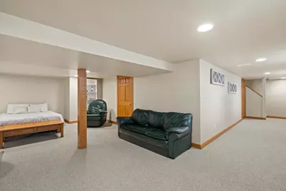 1971  Cascade Dr, Waukesha, WI 53188 - Photo 19