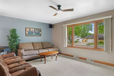 1971  Cascade Dr, Waukesha, WI 53188 - Photo 3