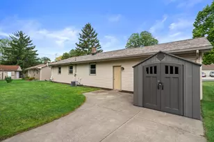 1971 Cascade Dr, Waukesha, WI 53188 - Photo 23
