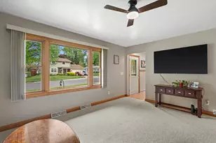 1971 Cascade Dr, Waukesha, WI 53188 - Photo 11