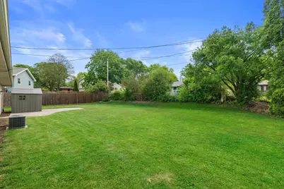 1971  Cascade Dr, Waukesha, WI 53188 - Photo 25