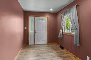 2124 Lakeshore Dr, Racine, WI 53139 - Photo 21