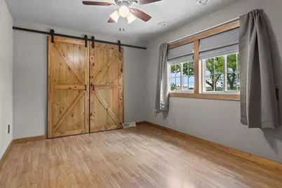 2124  Lakeshore Dr, Racine, WI 53139 - Photo 25