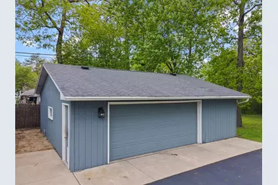 2124  Lakeshore Dr, Racine, WI 53139 - Photo 45
