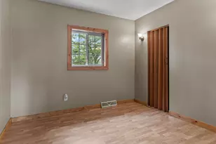 2124 Lakeshore Dr, Racine, WI 53139 - Photo 31