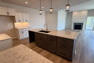 868 S Verona Cir, Grafton, WI 53024 - Photo 5