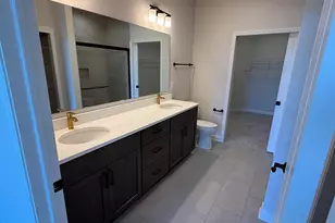 868 S Verona Cir, Grafton, WI 53024 - Photo 11
