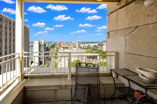 606 W Wisconsin Ave, Milwaukee, WI 53203 - Photo 23