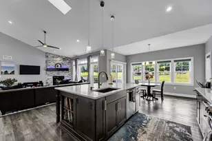 1200 Mohican Trail, Waukesha, WI 53189 - Photo 15