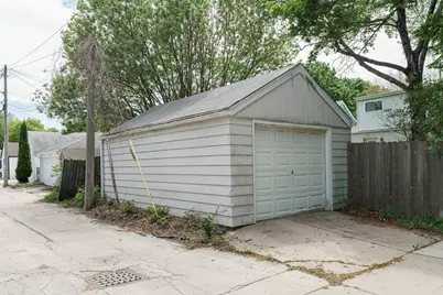 3302 S Adams Ave, Milwaukee, WI 53207 - Photo 17