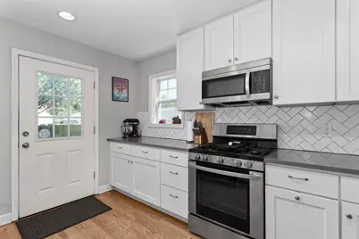 3302 S Adams Ave, Milwaukee, WI 53207 - Photo 5