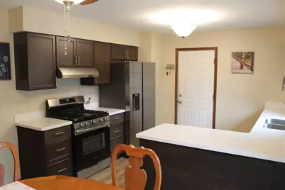 909  Country Ln, Watertown, WI 53098 - Photo 19