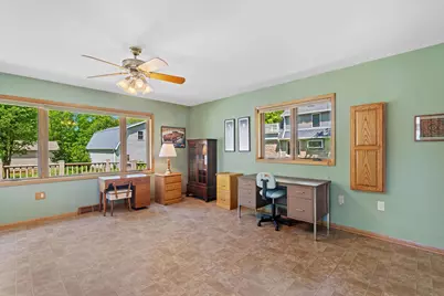 7301 W Wind Lake Rd, Racine, WI 53185 - Photo 15