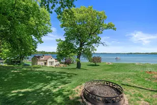 7301 W Wind Lake Rd, Racine, WI 53185 - Photo 39