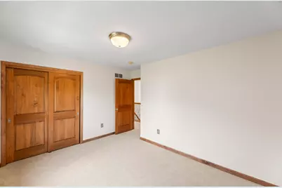 2138  Deer Path, Waukesha, WI 53189 - Photo 41