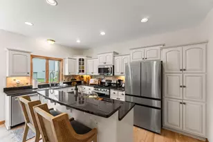 2138 Deer Path, Waukesha, WI 53189 - Photo 7