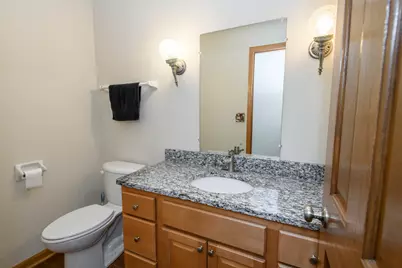 W164N9918  Robins Way, Germantown, WI 53022 - Photo 17