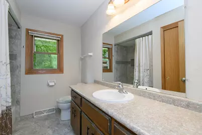 W164N9918  Robins Way, Germantown, WI 53022 - Photo 23