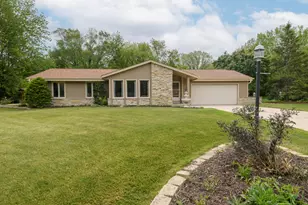 W164N9918 Robins Way, Germantown, WI 53022 - Photo 31
